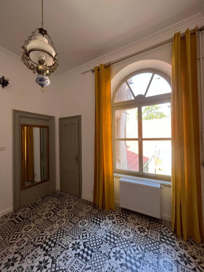 Barty Downtown Apart 1 Тимишоара Экстерьер фото